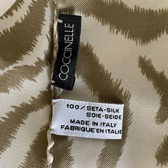 Vintage Coccinelle 100% Silk Scarf with Roses-Made in Italy - Picture 3 of 9